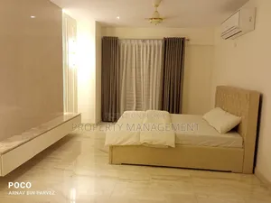 Furnished 4bdrm Apartment in Venture Development, Gulshan for Rent
