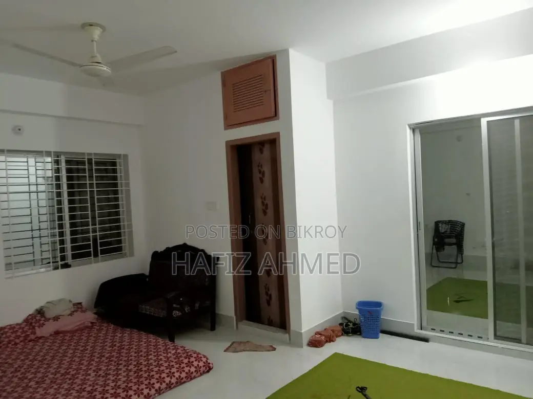বসিলায় ৪ বেডরুমের অ্যাপার্টমেন্ট বিক্রির জন্য