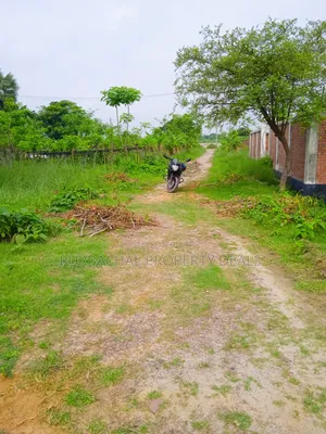 রেসিডেন্সিয়াল/কমার্শিয়াল প্রজেক্টের জন্য উপযোগী ৬০ শতাংশ জমি বিক্রয়