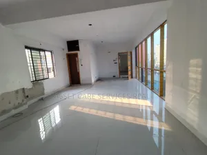কুড়িলে ২১০০ বর্গফুটের কমার্শিয়াল ওপেন স্পেস ভাড়া হবে