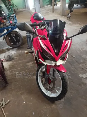 Honda CBR 2018 Red