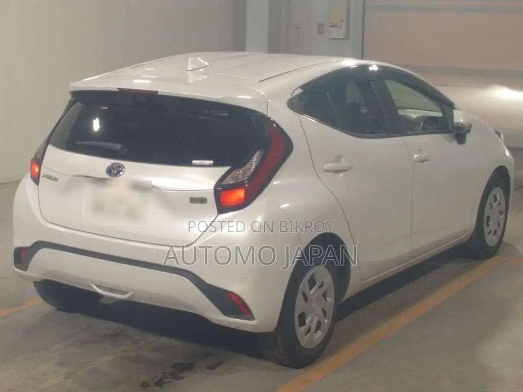 Toyota Aqua 2021 White