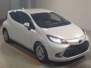 Toyota Aqua 2021 White
