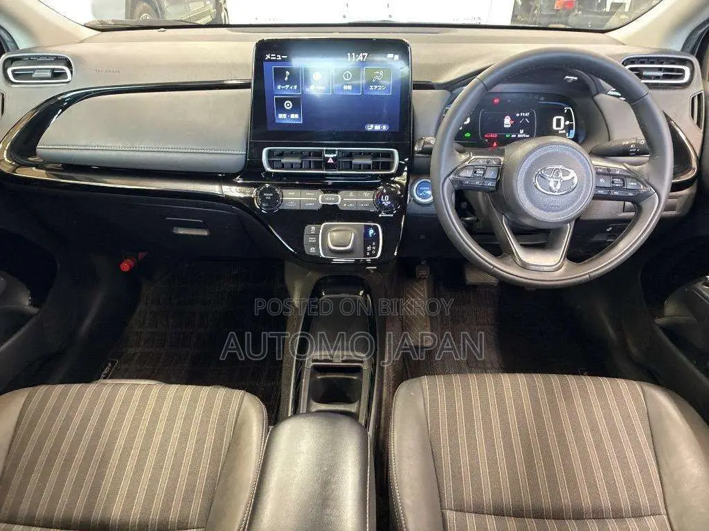 Toyota Aqua 2021 White
