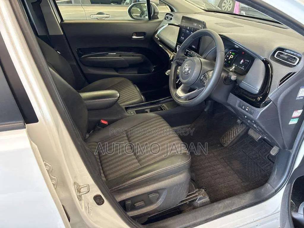 Toyota Aqua 2021 White
