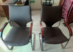 Office Chair / Heavy Steel Visitor Chair