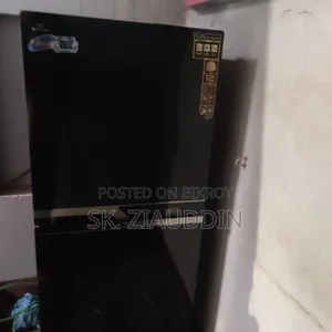 Fridge for Sale. Pick Up Only. Price Is Negotiable. Contact Call Only.
