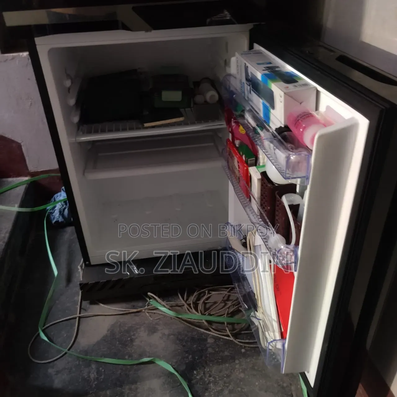 Fridge for Sale. Pick Up Only. Price Is Negotiable. Contact Call Only.