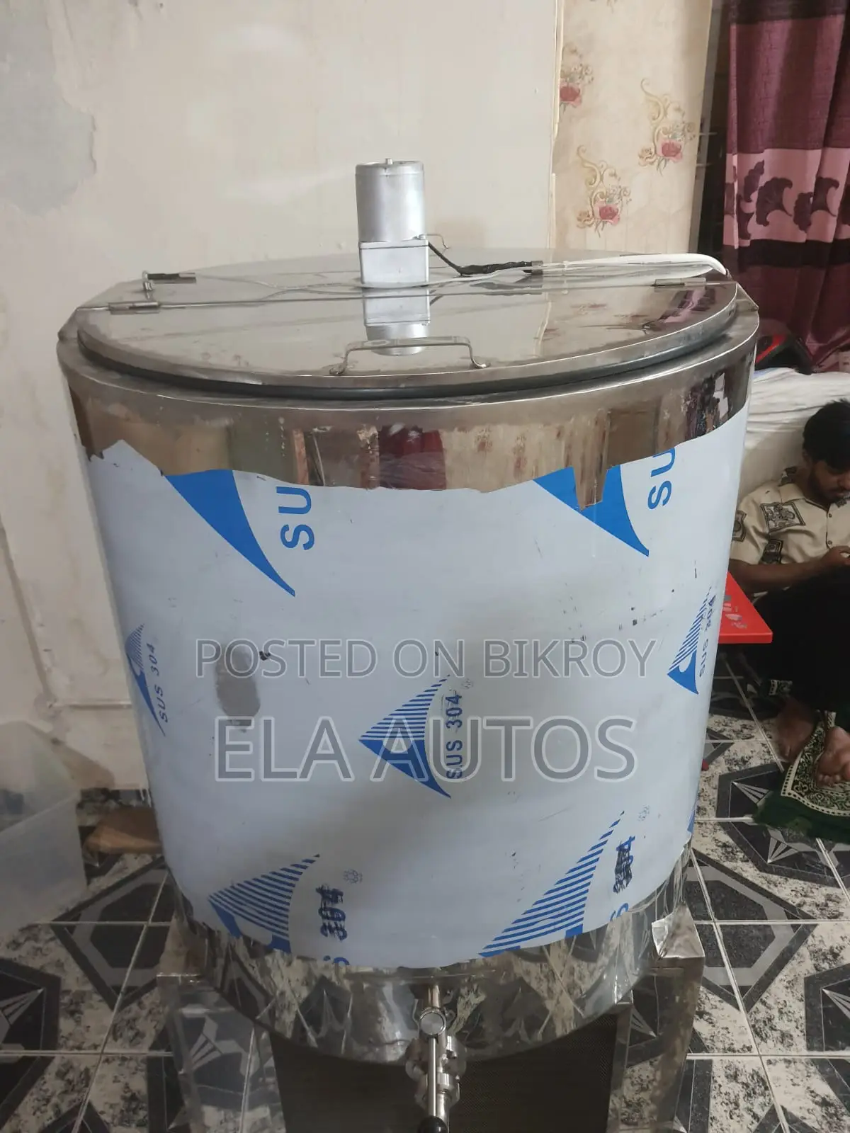 Milk Chiller 300 L With 7 Month Warranty