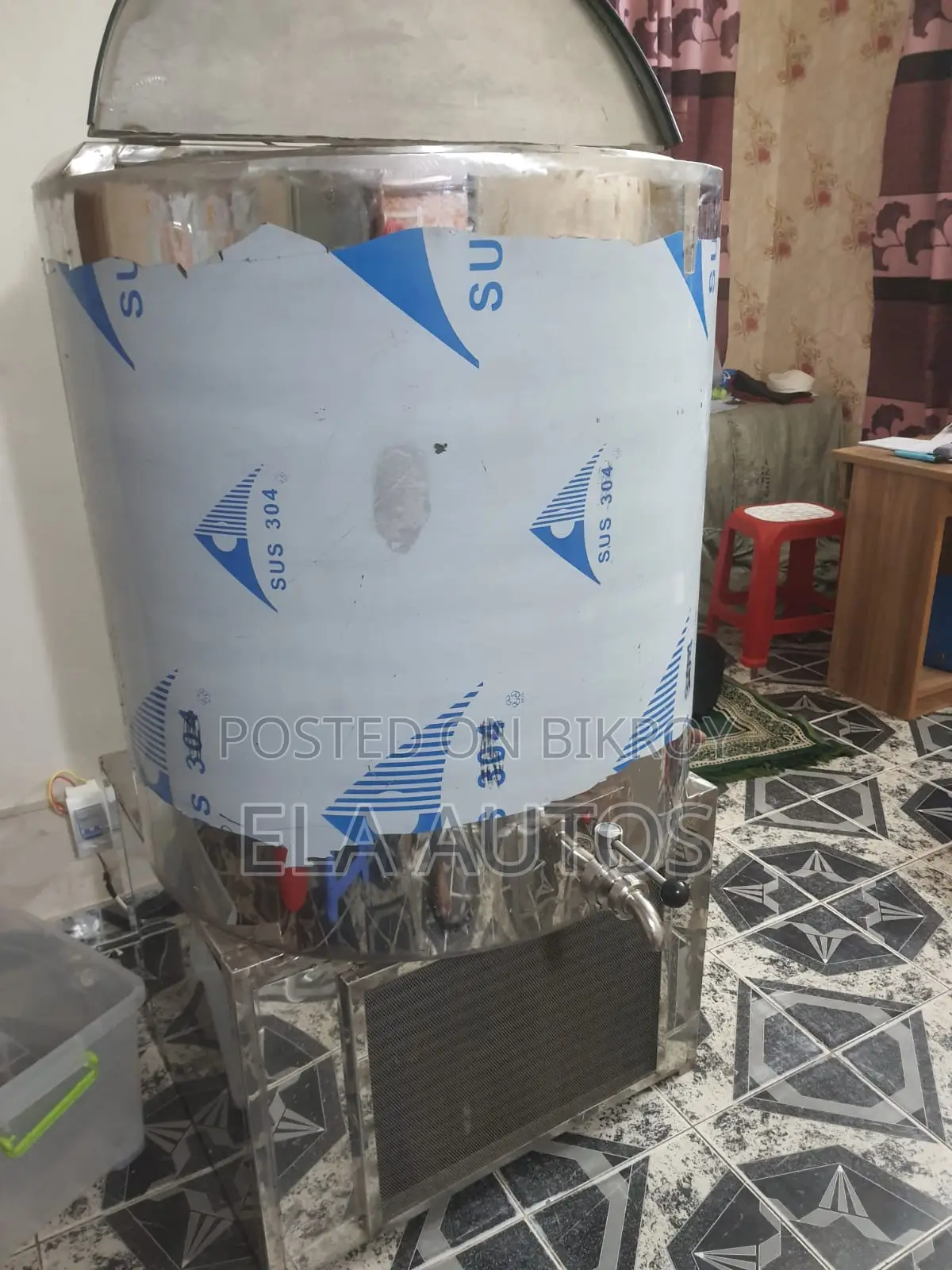 Milk Chiller 300 L With 7 Month Warranty