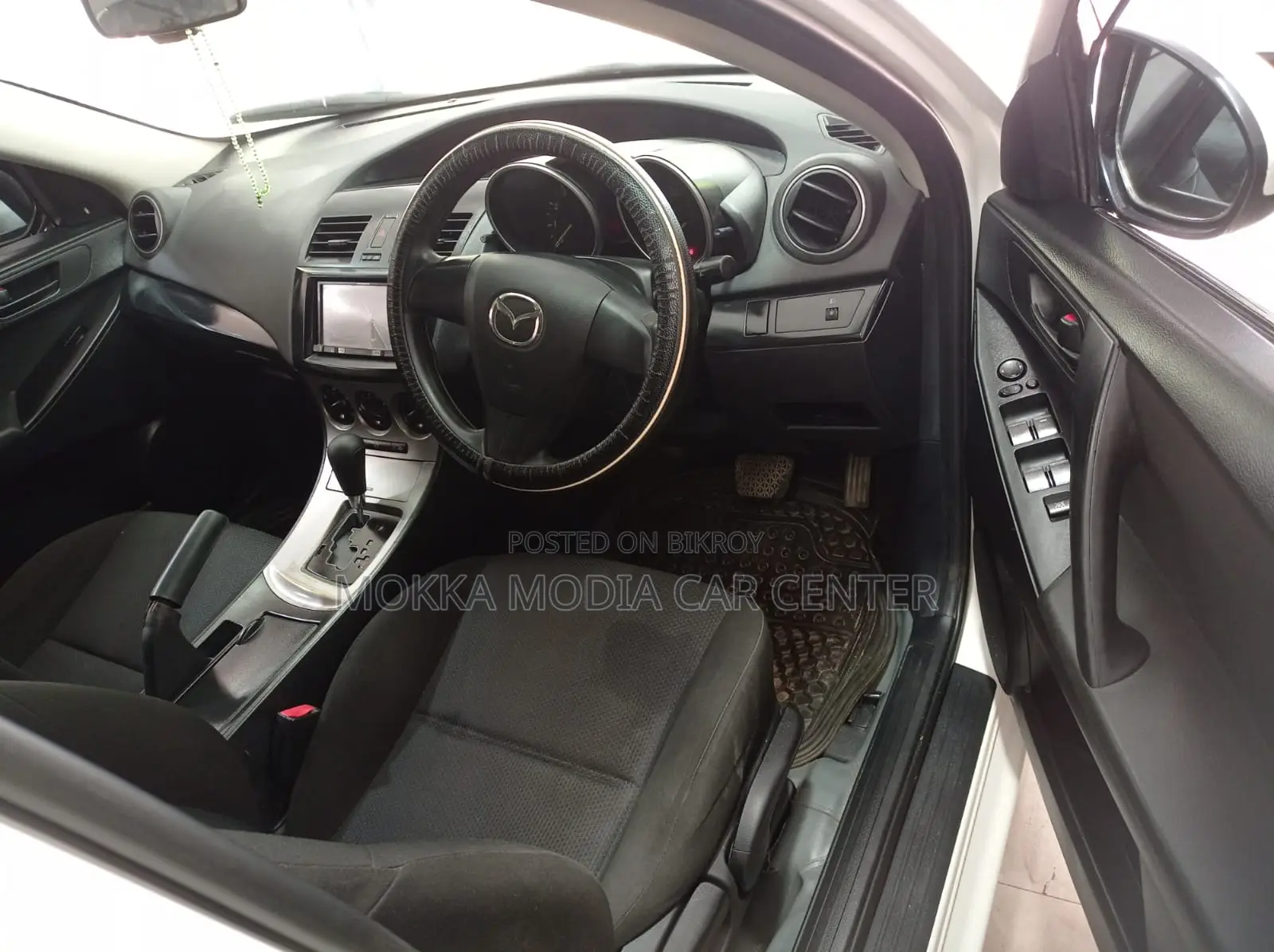 Mazda Axela 2011 White