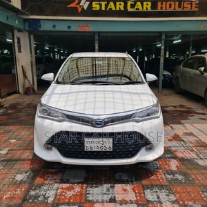 Toyota Corolla Fielder 2017 White