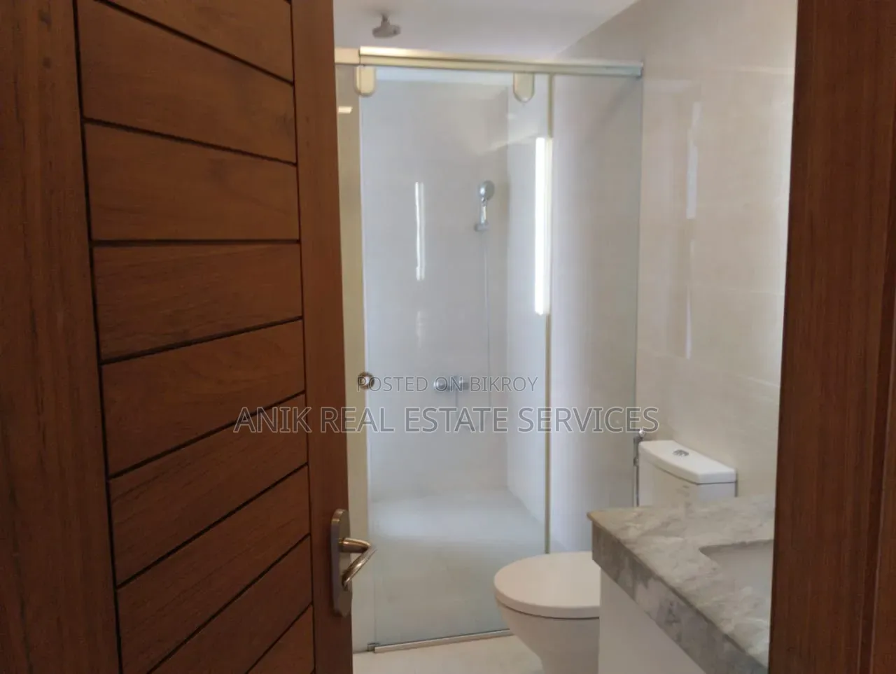 4-bedroom Apartment in Anik Real Estate, Gulshan for Rent