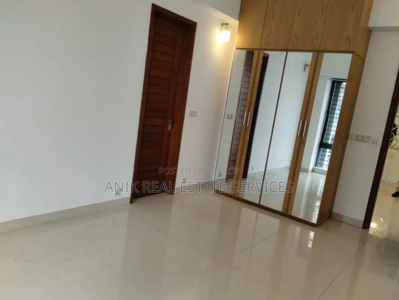 4-bedroom Apartment in Anik Real Estate, Gulshan for Rent