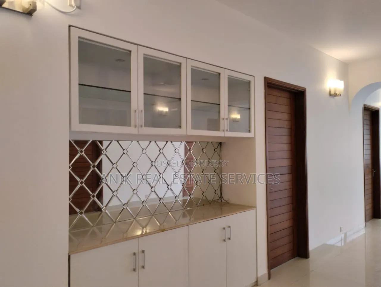 4-bedroom Apartment in Anik Real Estate, Gulshan for Rent