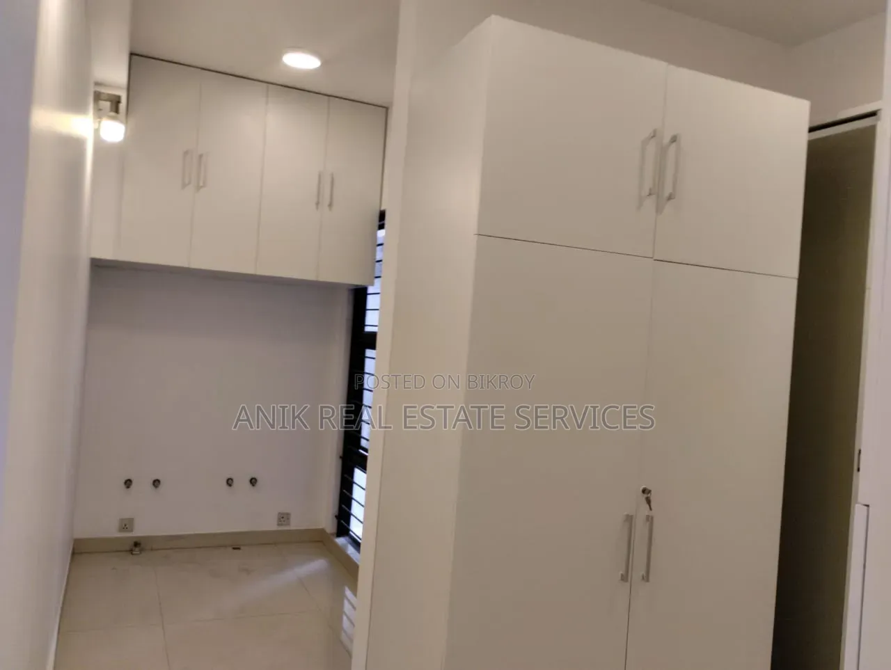 4-bedroom Apartment in Anik Real Estate, Gulshan for Rent
