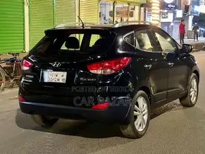 Hyundai Tucson GL FWD 2012 Black