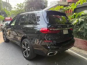 BMW X7 xDrive40i 2021 Black