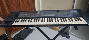 Roland XP 60 Keyboard