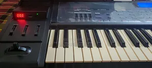 Roland XP 60 Keyboard