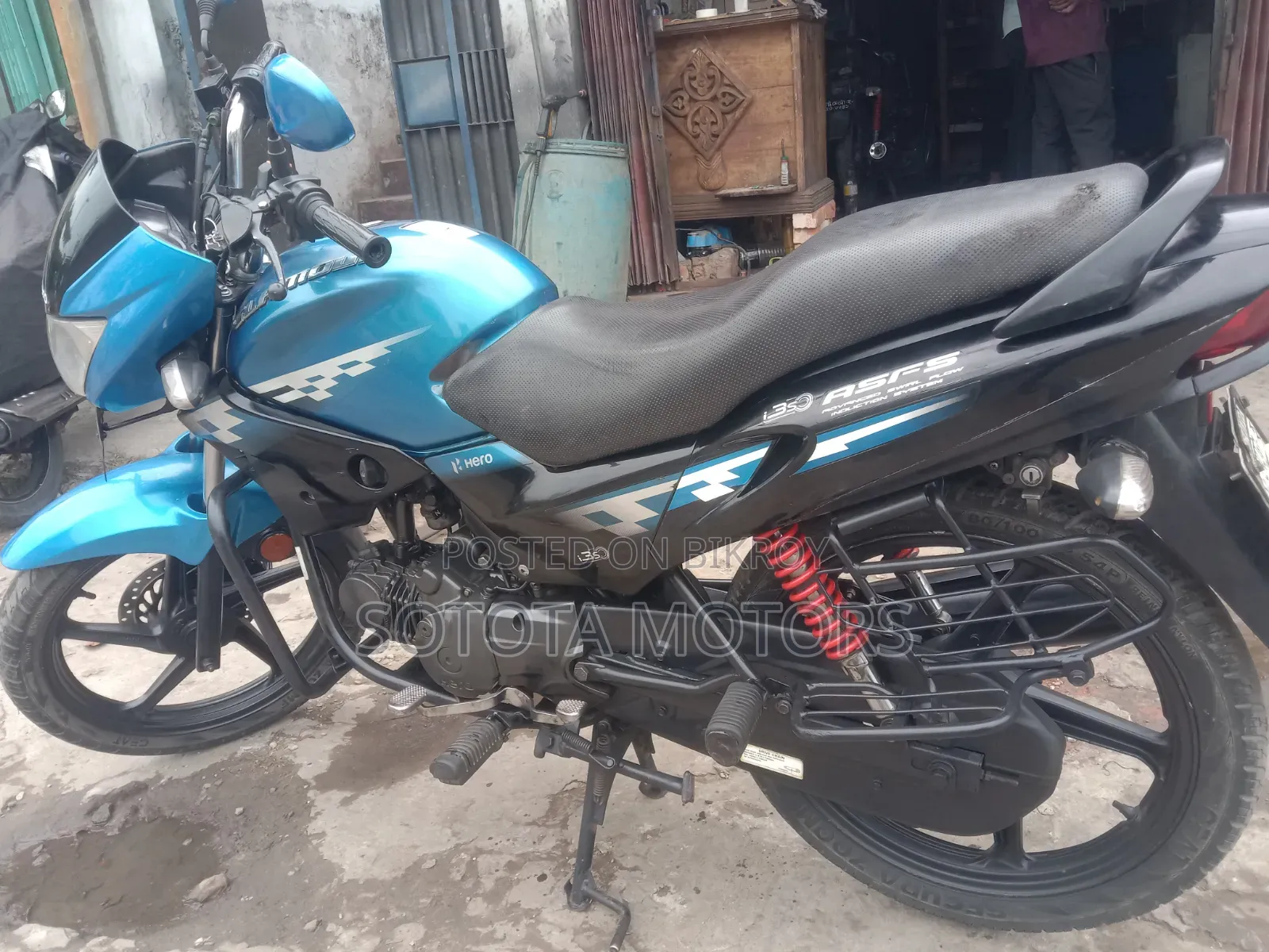 Hero Glamour 2021 Blue