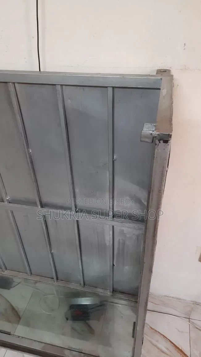 Ss Ms দিয়ে তৈরি মজবুত ডিসপ্লে কাউন্টার লক সিস্টেমসহ বিক্রয় হবে