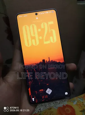 New iQOO 128 GB Gray