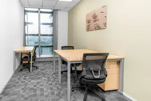 Regus Borak Mehanur-এ ৩ জনের জন্য অফিস স্পেস খুঁজুন