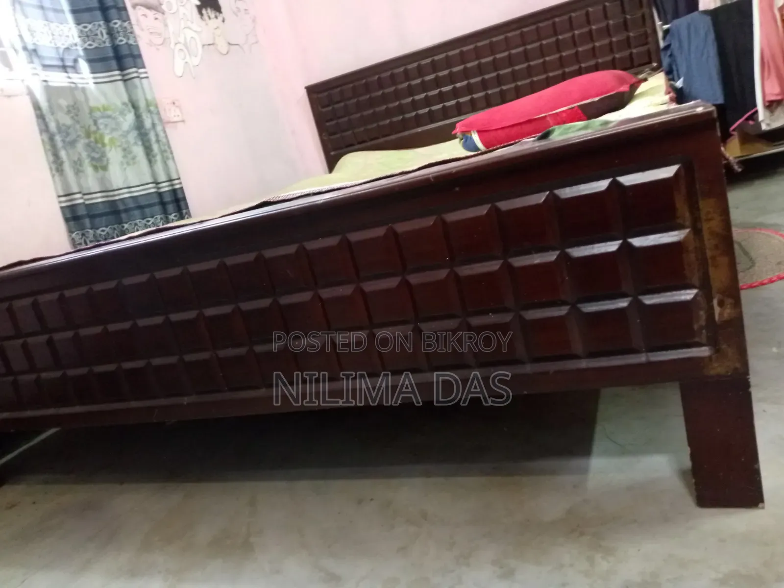 No issues. Used for 2 months. Bed size: 6/7