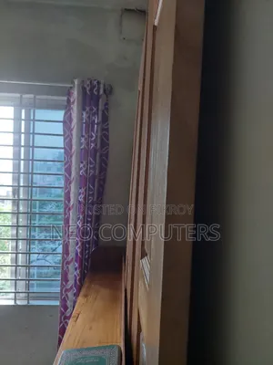 ৮১ কাঠের বক্স খাট