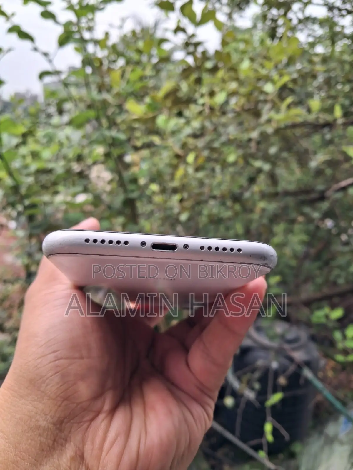 Apple iPhone XR 64 GB White