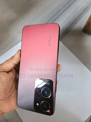 Vivo Y18 128 GB Red
