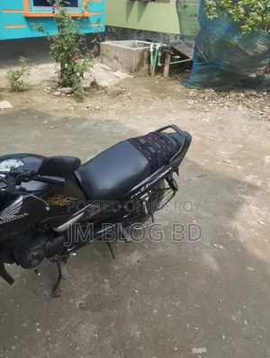 Honda CB 2011 Black