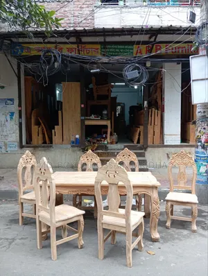 ৬টি চেয়ারসহ ডাইনিং টেবিল সেট
