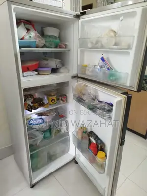 প্যানাসনিক ফ্রিজ ভালো কন্ডিশনে