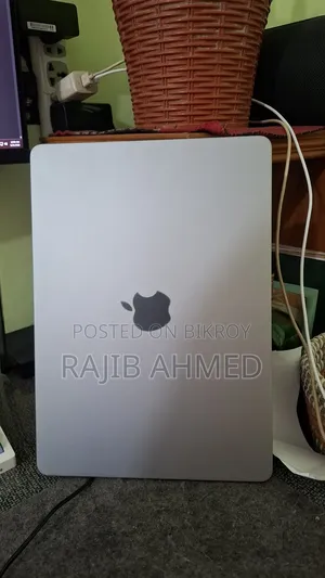 Laptop Apple MacBook Air 2022 M2 8GB Apple M2 SSD 256GB
