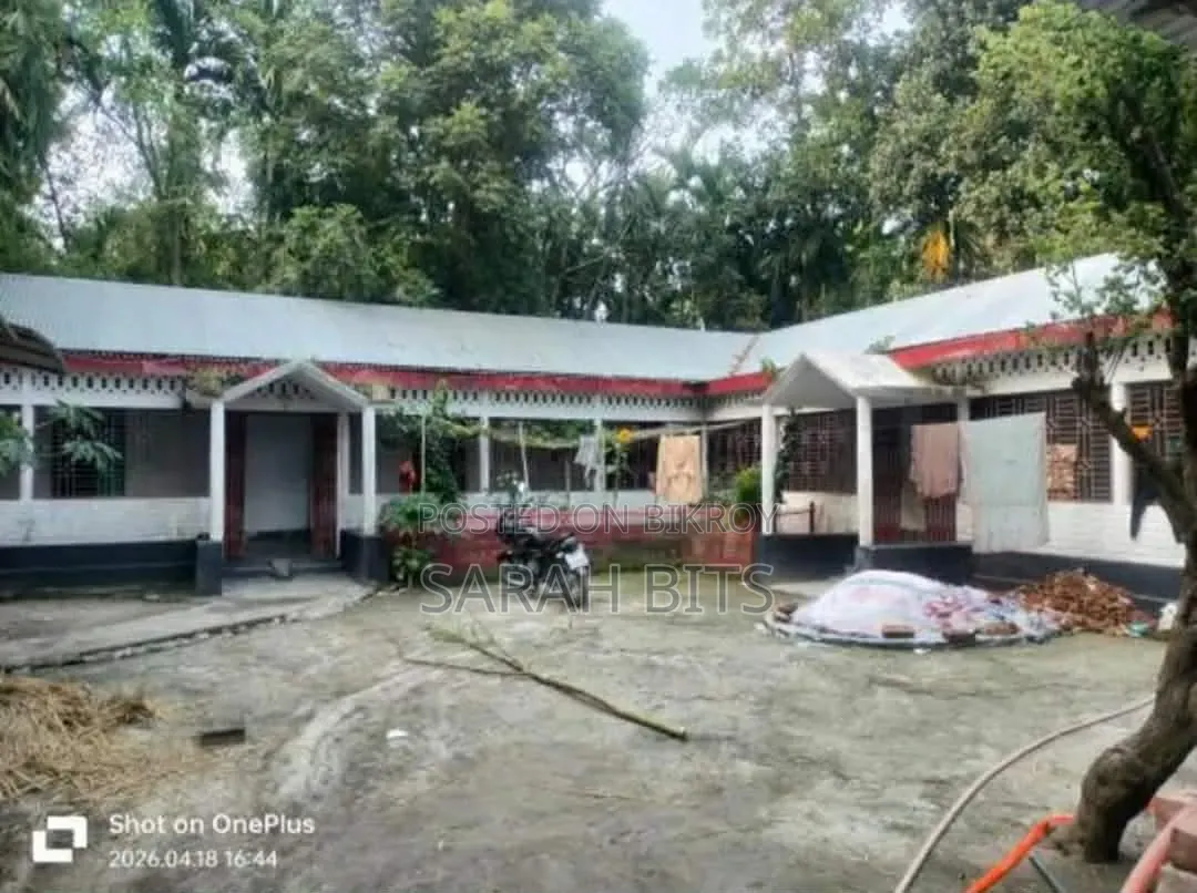 6-bedroom House in Postim Poran, Pirgacha for sale