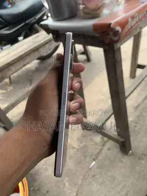 Vivo Y04 128 GB Gray
