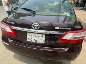 Toyota Premio 2015 Maroon