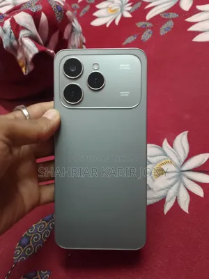 Tecno Spark 40 128 GB Gray