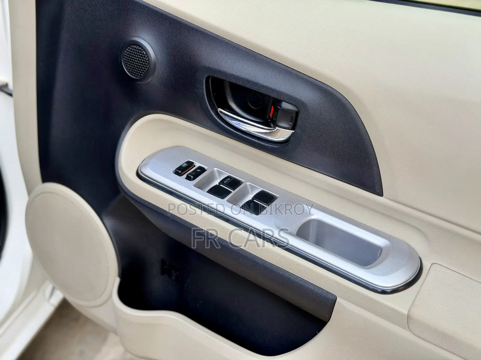 Toyota Aqua 2013 Pearl