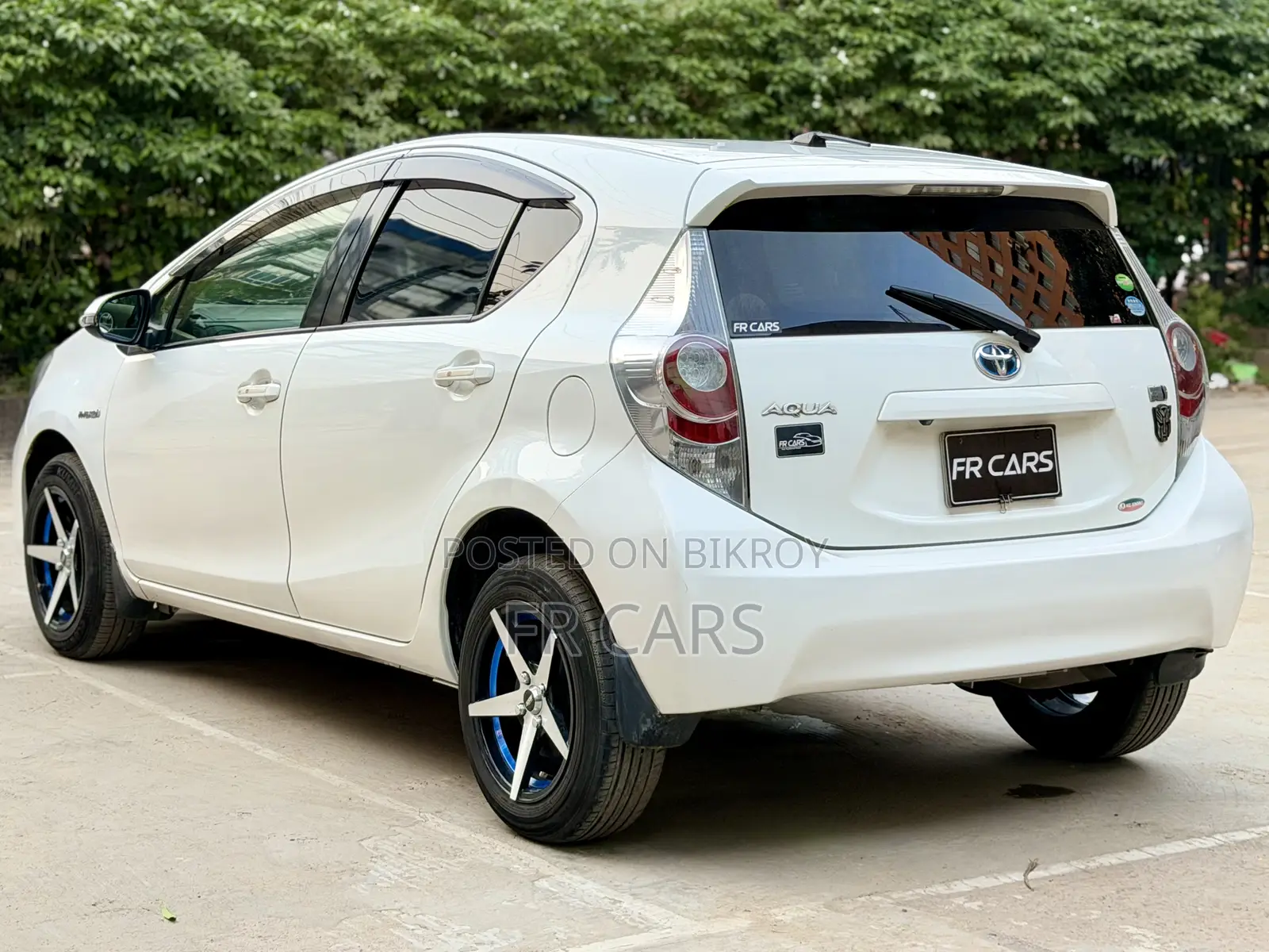Toyota Aqua 2013 Pearl
