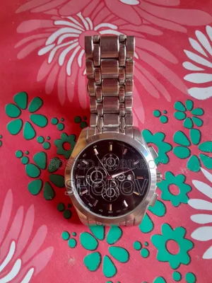 Dubai Imported KMT Chronograph Style Metallic Men's Watch (Brand New)