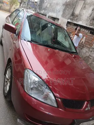 মিতসুবিশি ল্যান্সার ২০০৫ রেড