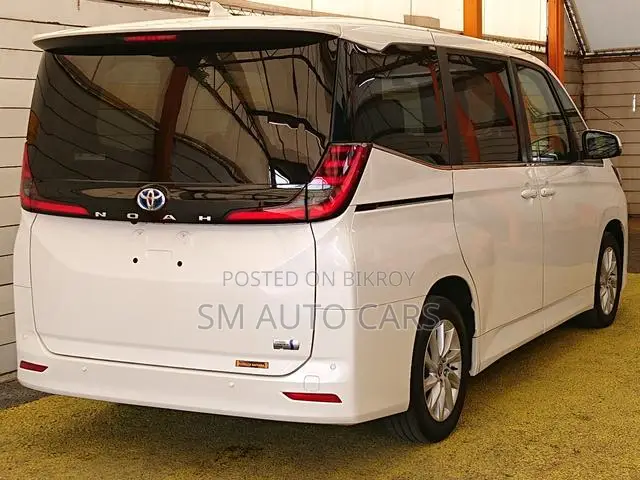 Toyota Noah 2022 Pearl