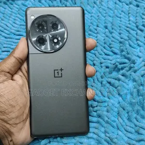 ওয়ানপ্লাস ১২আর ২৫৬ জিবি কালো