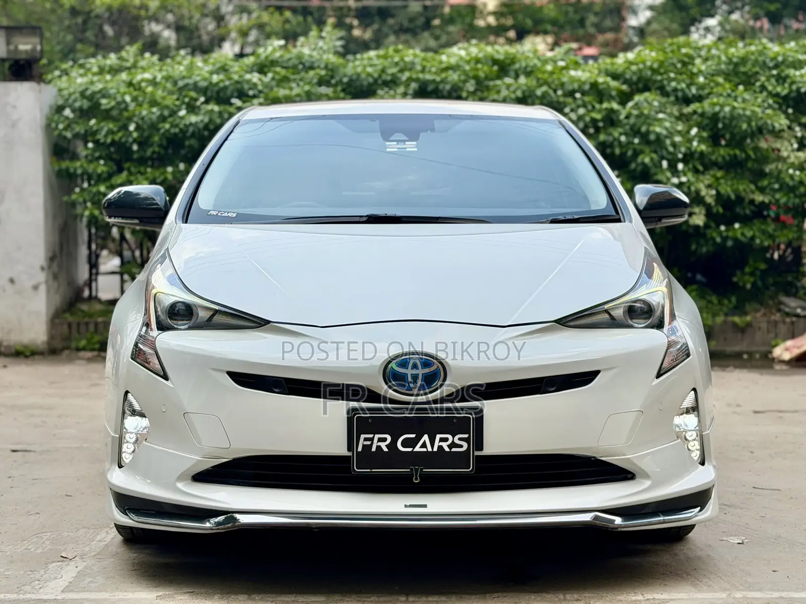 Toyota Prius Four Touring 2018 Pearl