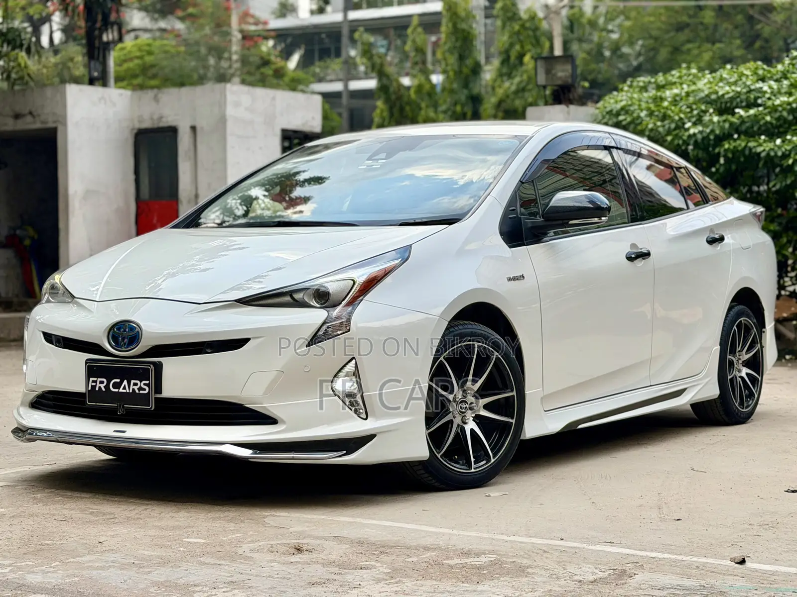 Toyota Prius Four Touring 2018 Pearl
