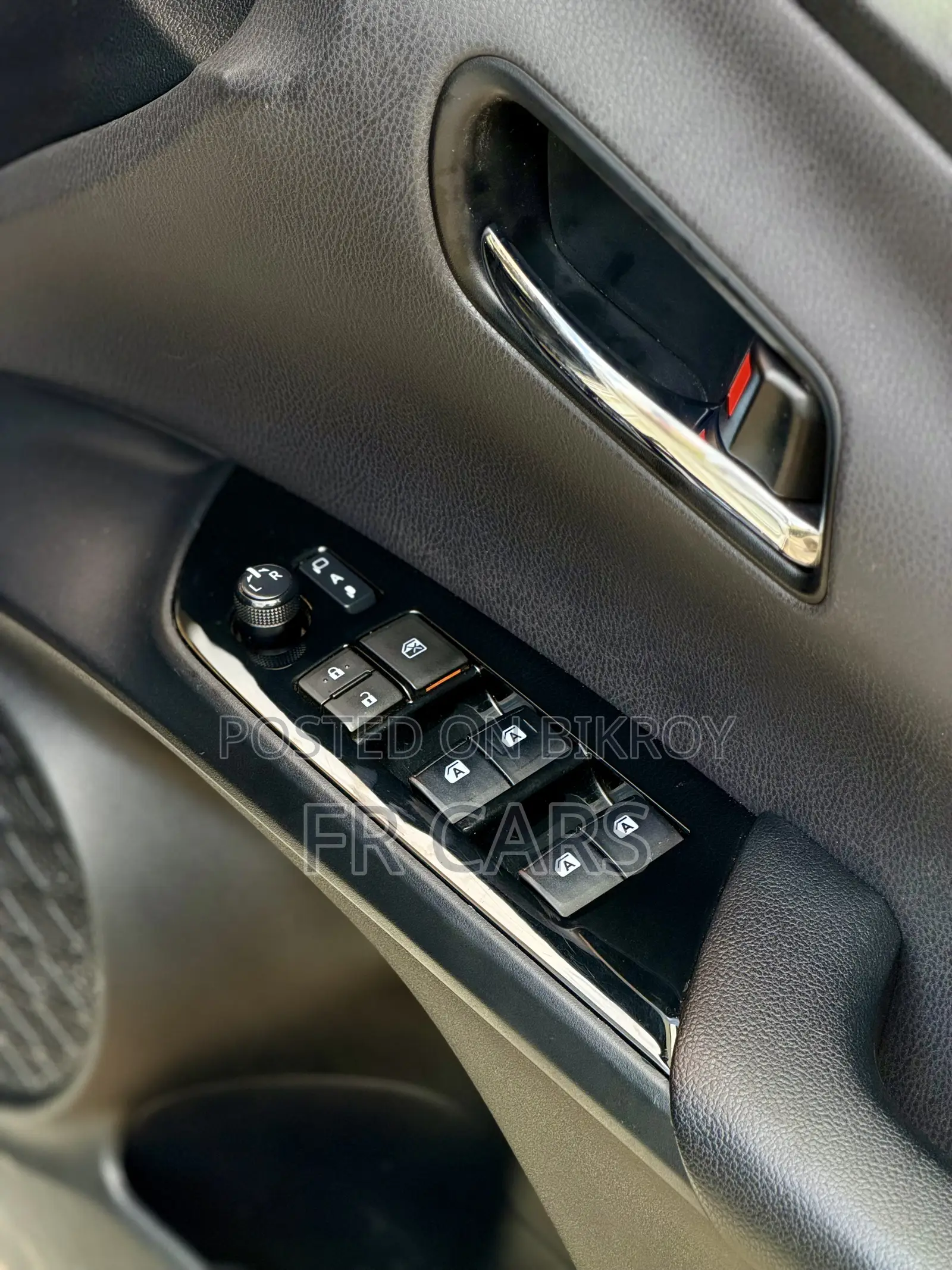 Toyota Prius Four Touring 2018 Pearl