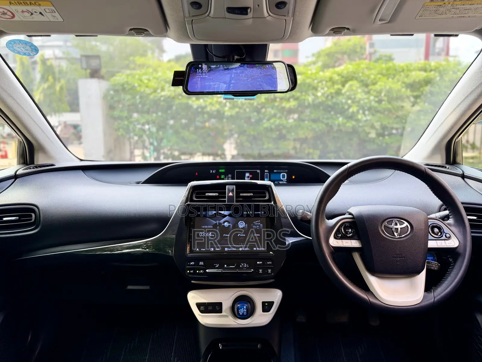 Toyota Prius Four Touring 2018 Pearl